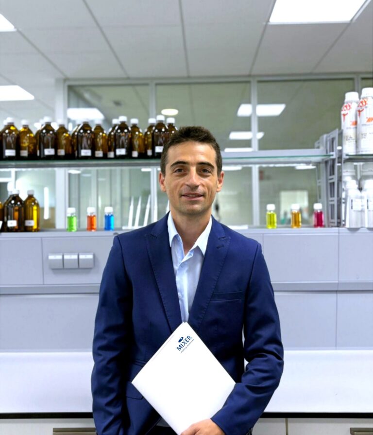 Raúl Gomez Mixer&Pack