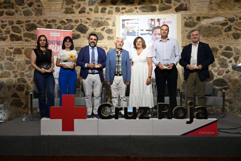 Homenaje Cruz Roja Mixer